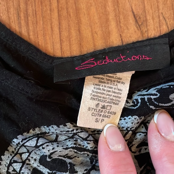 Black 3/4 Quarter Length Sleeve Flowy Cropped Top Small - Picture 3 of 5